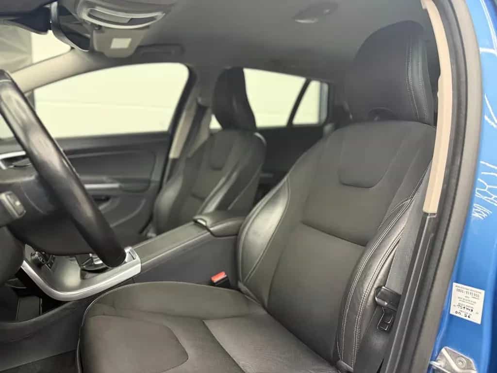 Volvo V60 D2 Business NAVI*KLIMA*TEMPOMAT*SCHECKHEFT 03/2017-photo-19