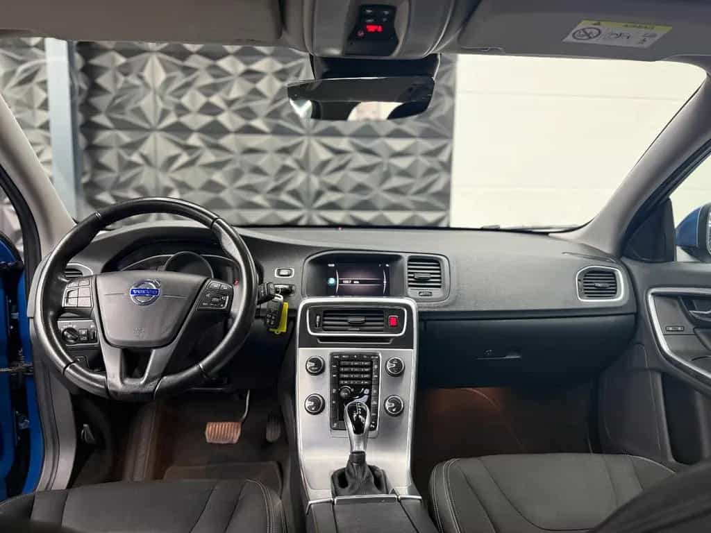 Volvo V60 D2 Business NAVI*KLIMA*TEMPOMAT*SCHECKHEFT 03/2017-photo-20