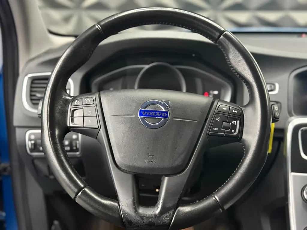 Volvo V60 D2 Business NAVI*KLIMA*TEMPOMAT*SCHECKHEFT 03/2017-photo-21