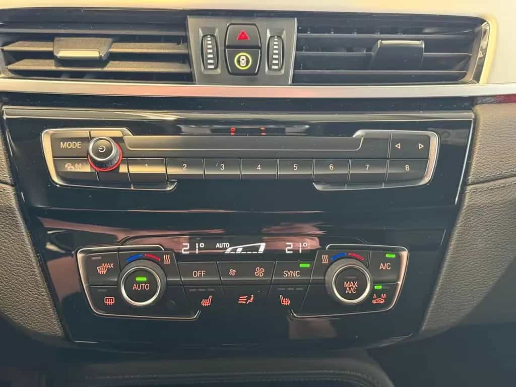 BMW X2 xDrive 20i M Sport Aut. LED NAVI HUD AHK 05/2018-photo-18