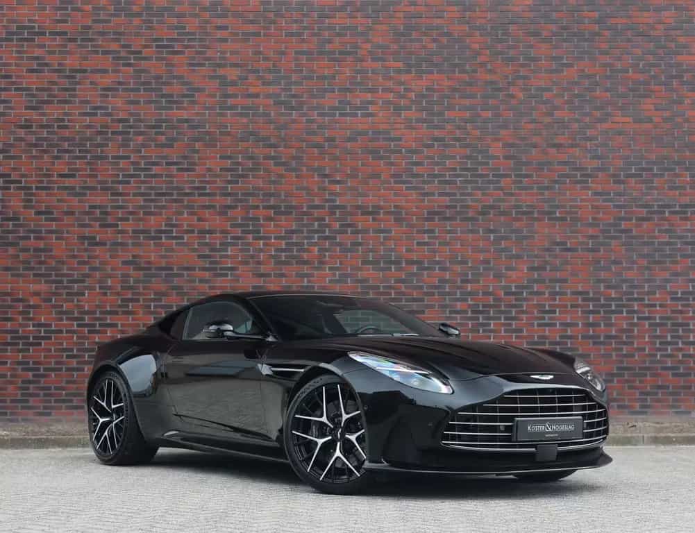 Aston Martin DB12 4.0 V8 | 360 camera - Scheckheft 05/2025-photo-0