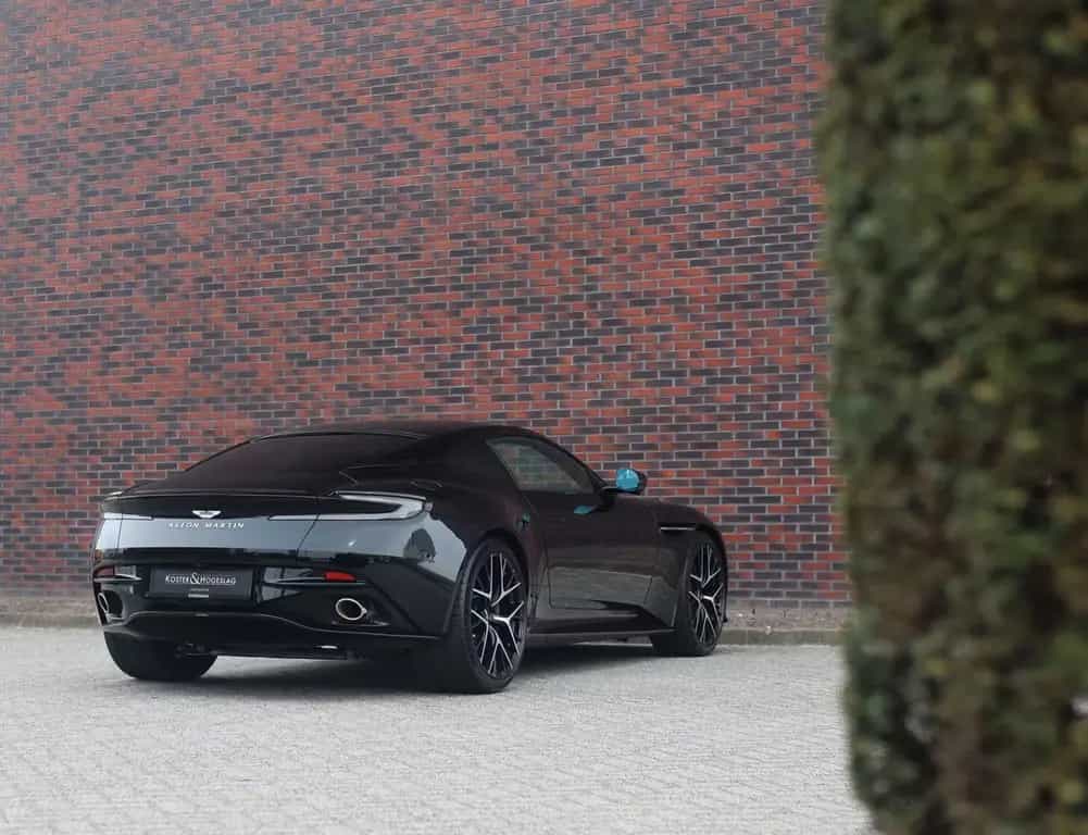 Aston Martin DB12 4.0 V8 | 360 camera - Scheckheft 05/2025-photo-16