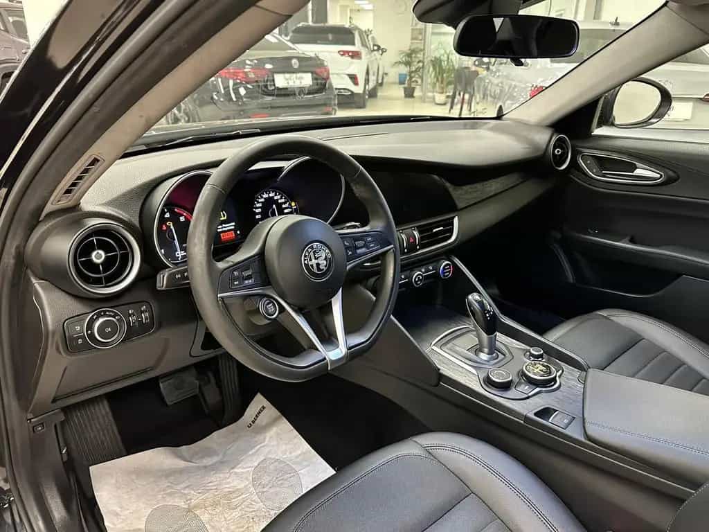 Alfa Romeo Giulia 2.2 Turbodiesel 190 CV AT8 201 08/2019-photo-12