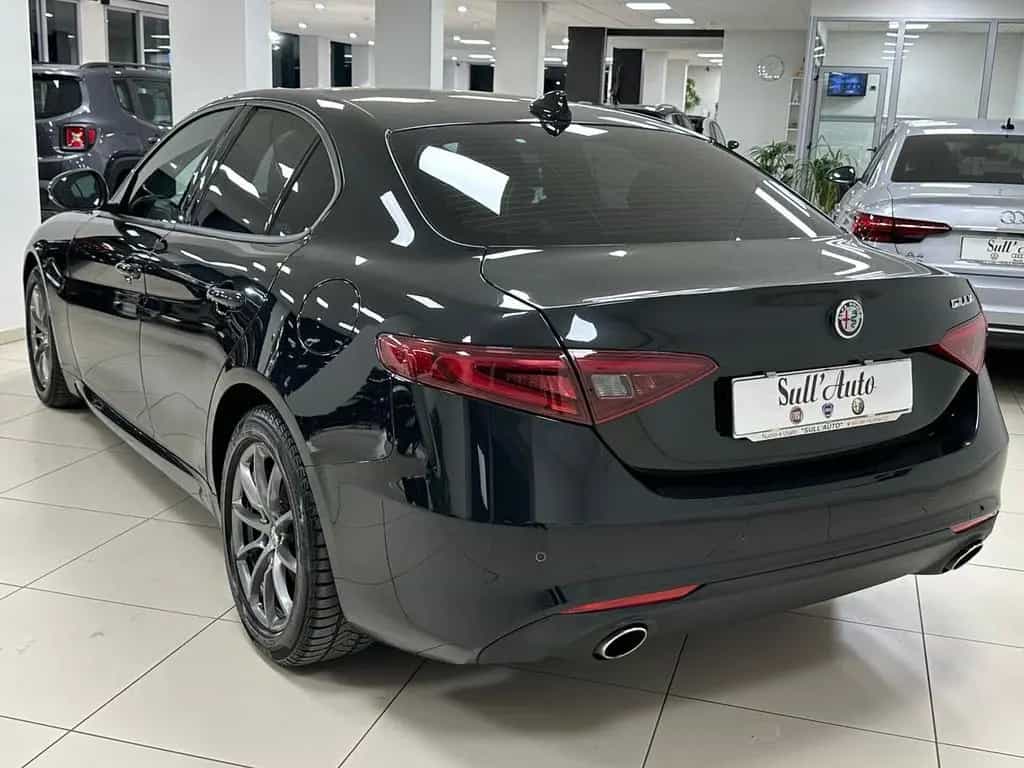 Alfa Romeo Giulia 2.2 Turbodiesel 190 CV AT8 201 08/2019-photo-6