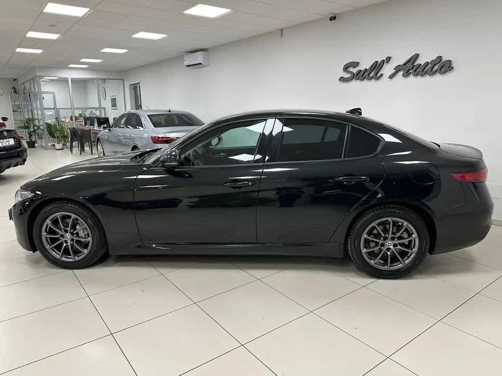Alfa Romeo Giulia 2.2 Turbodiesel 190 CV AT8 201 08/2019-photo-7