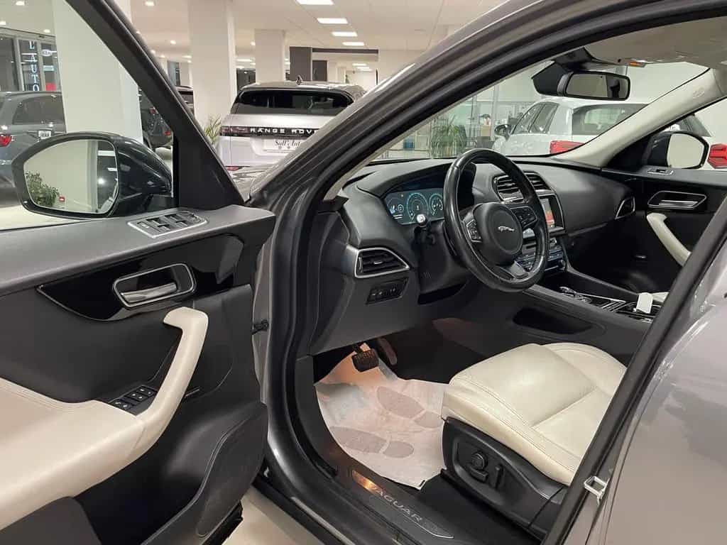 Jaguar F-Pace 2.0 D 180 CV AWD aut. Prestige 201 11/2017-photo-11