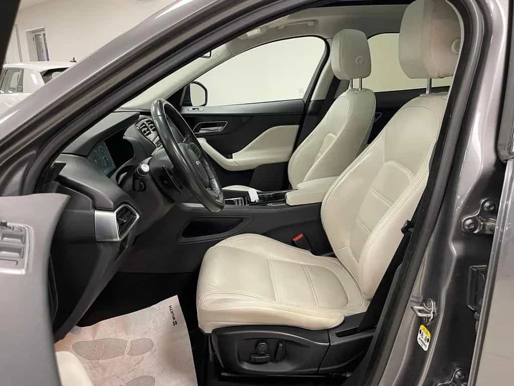 Jaguar F-Pace 2.0 D 180 CV AWD aut. Prestige 201 11/2017-photo-13