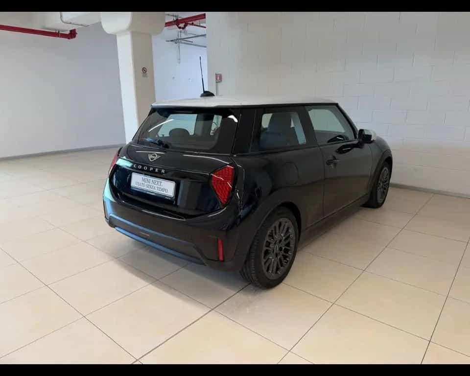 Other Other MINI Mini Cooper C 06/2025-photo-2