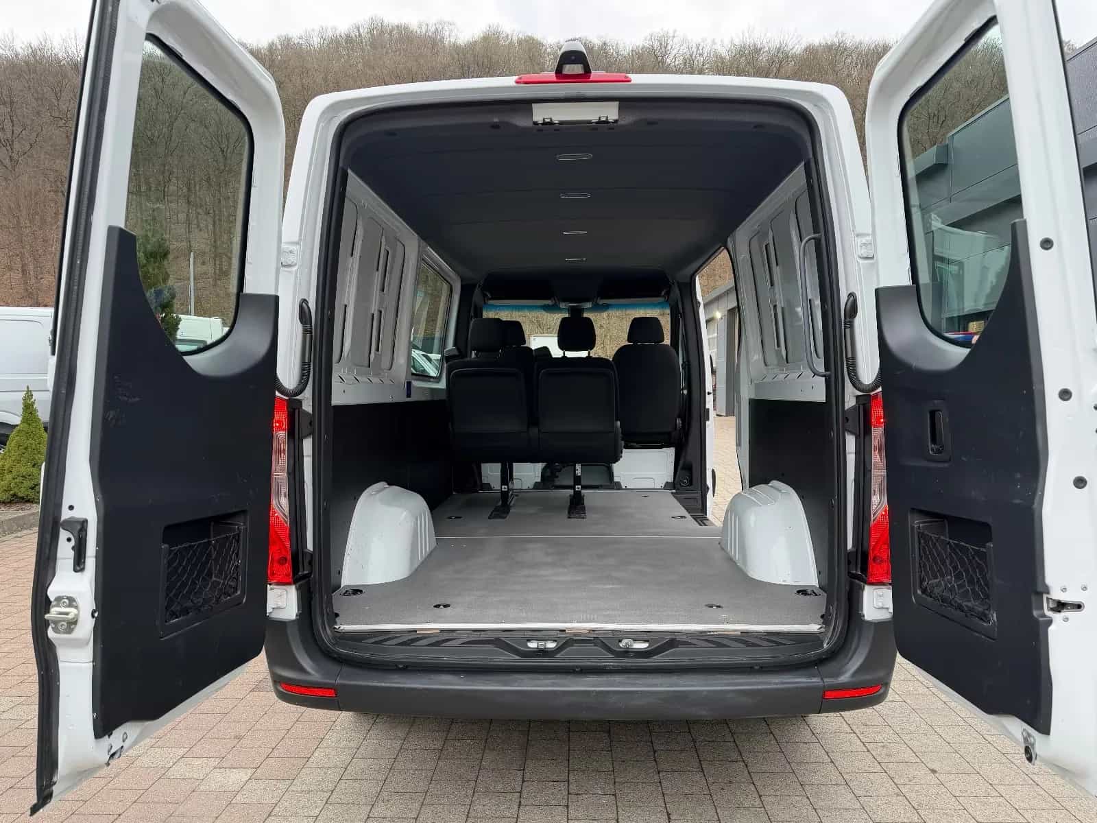 Mercedes-Benz Sprinter 11/2020-photo-25