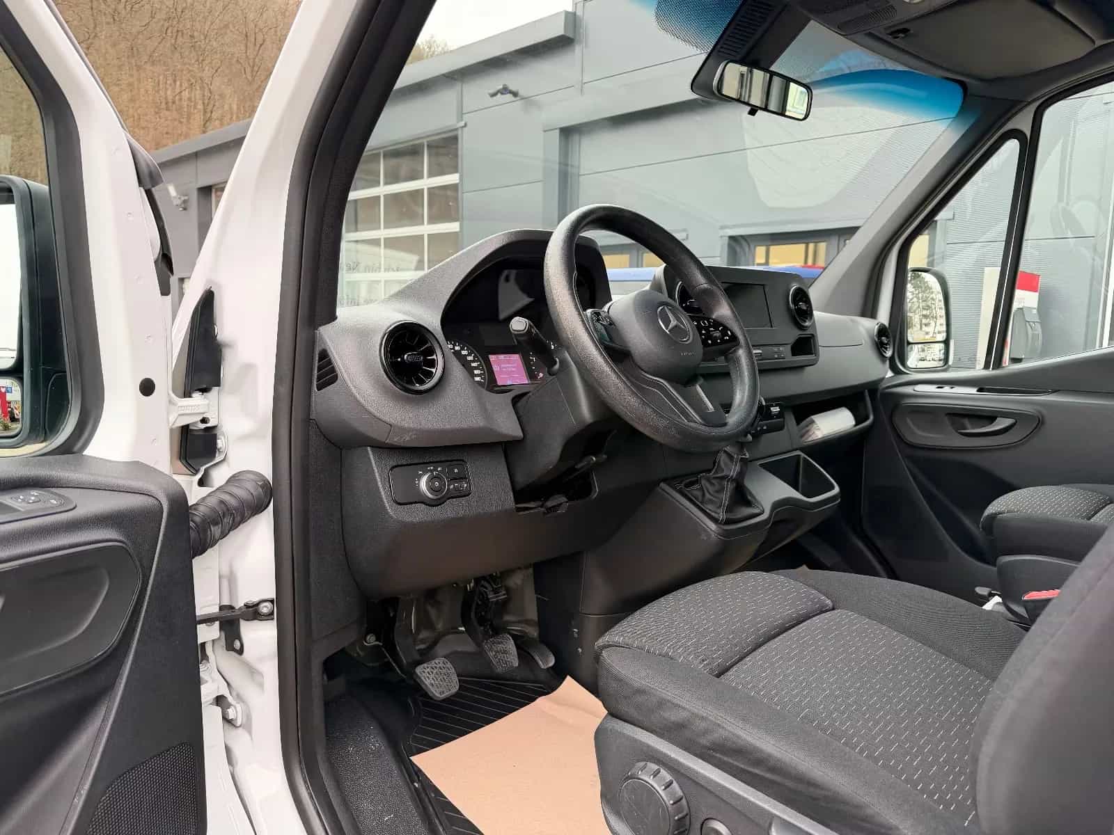 Mercedes-Benz Sprinter 11/2020-photo-9
