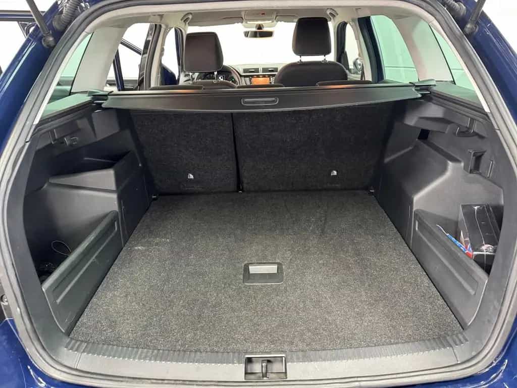Skoda Fabia Combi 1.0 TSI DSG Clever Sitzheizung PDC 06/2018-photo-9