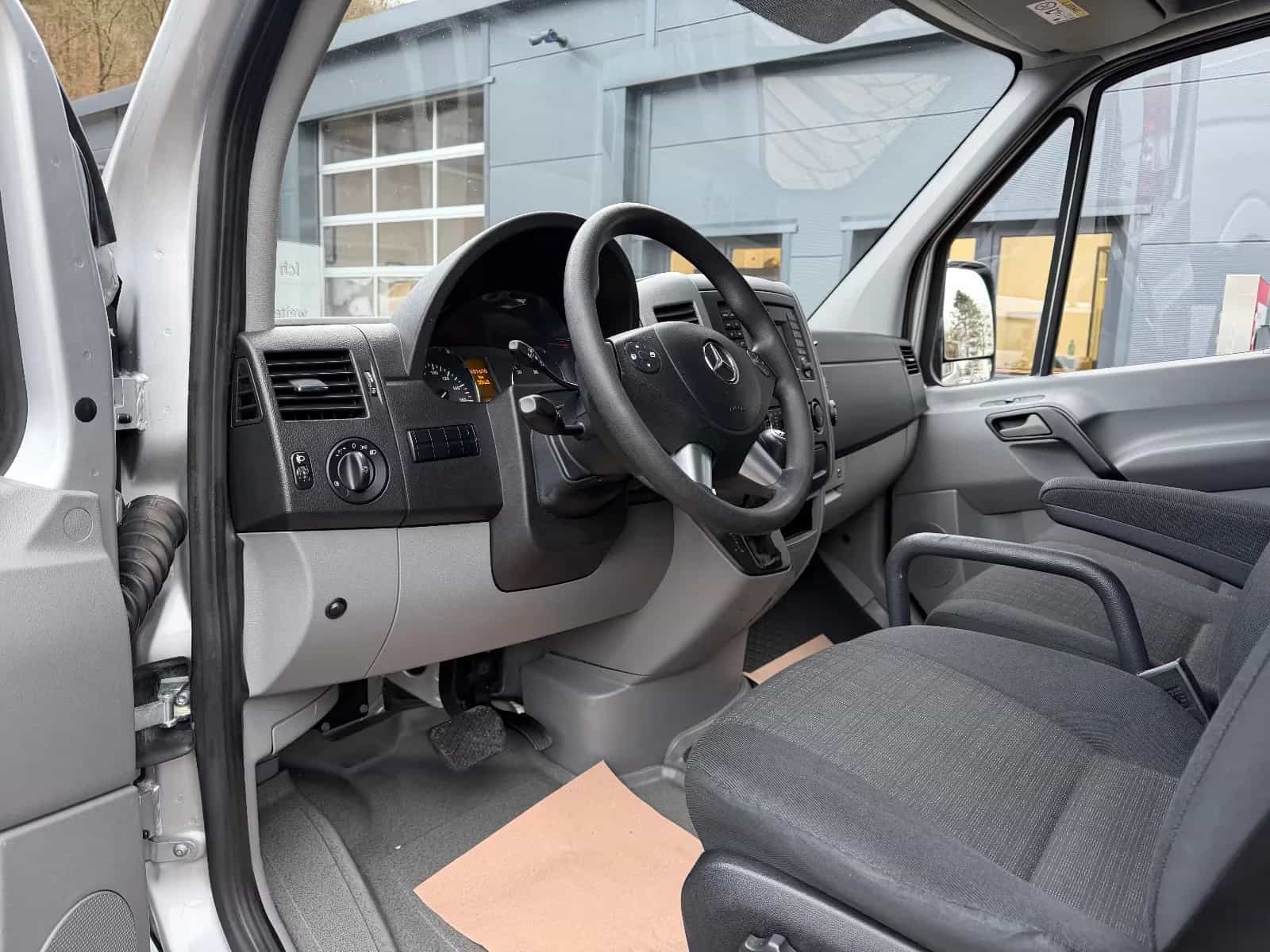 Mercedes-Benz Sprinter 06/2018-photo-10
