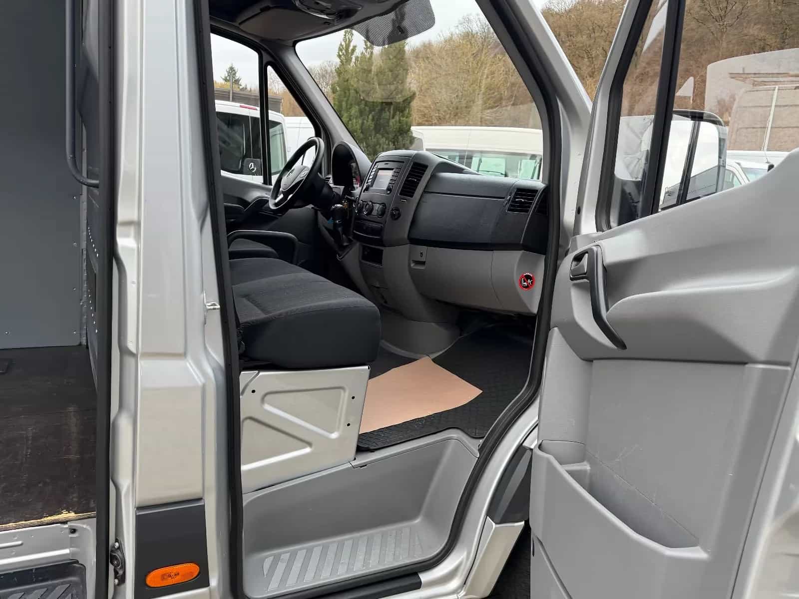 Mercedes-Benz Sprinter 06/2018-photo-31