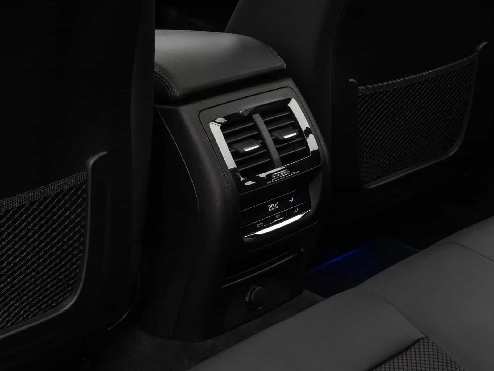 BMW X4 01/2019-photo-28