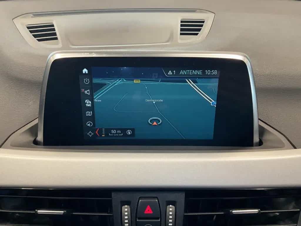 BMW X1 sDr. 18i Advantage AHK Navi BT Sitzh. PDC 17" 02/2019-photo-10