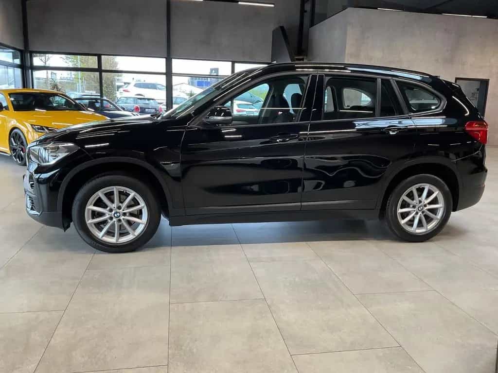 BMW X1 sDr. 18i Advantage AHK Navi BT Sitzh. PDC 17" 02/2019-photo-14