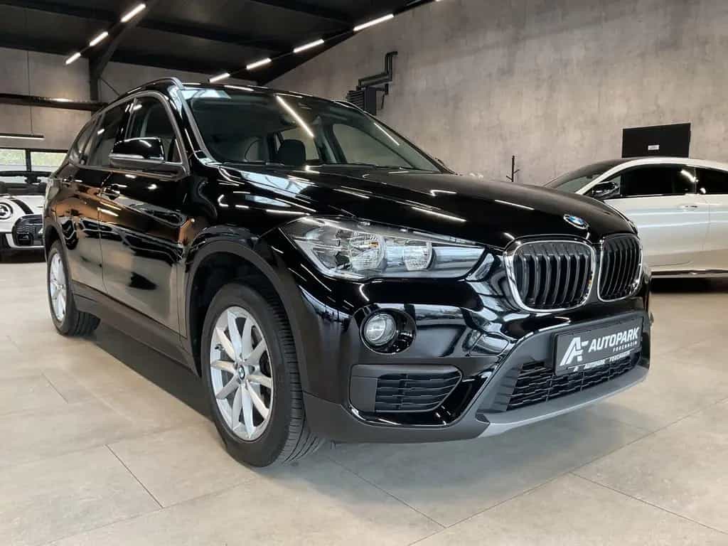 BMW X1 sDr. 18i Advantage AHK Navi BT Sitzh. PDC 17" 02/2019-photo-17