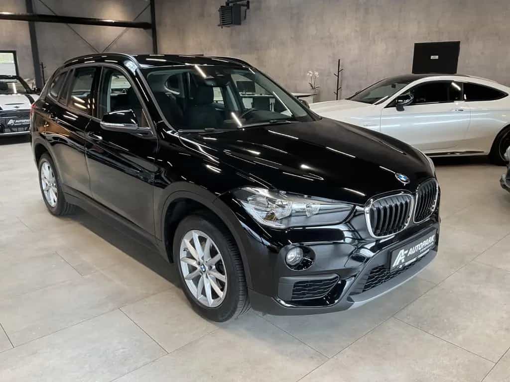 BMW X1 sDr. 18i Advantage AHK Navi BT Sitzh. PDC 17" 02/2019-photo-1