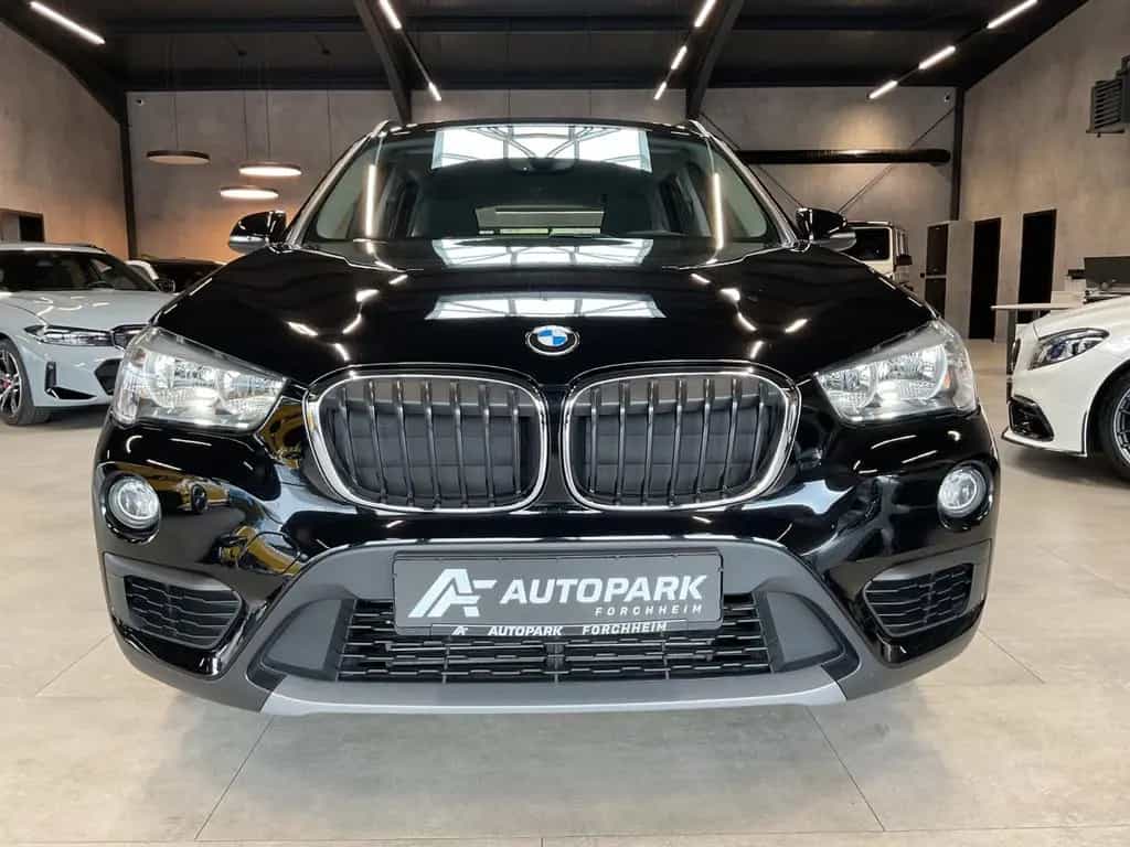 BMW X1 sDr. 18i Advantage AHK Navi BT Sitzh. PDC 17" 02/2019-photo-2