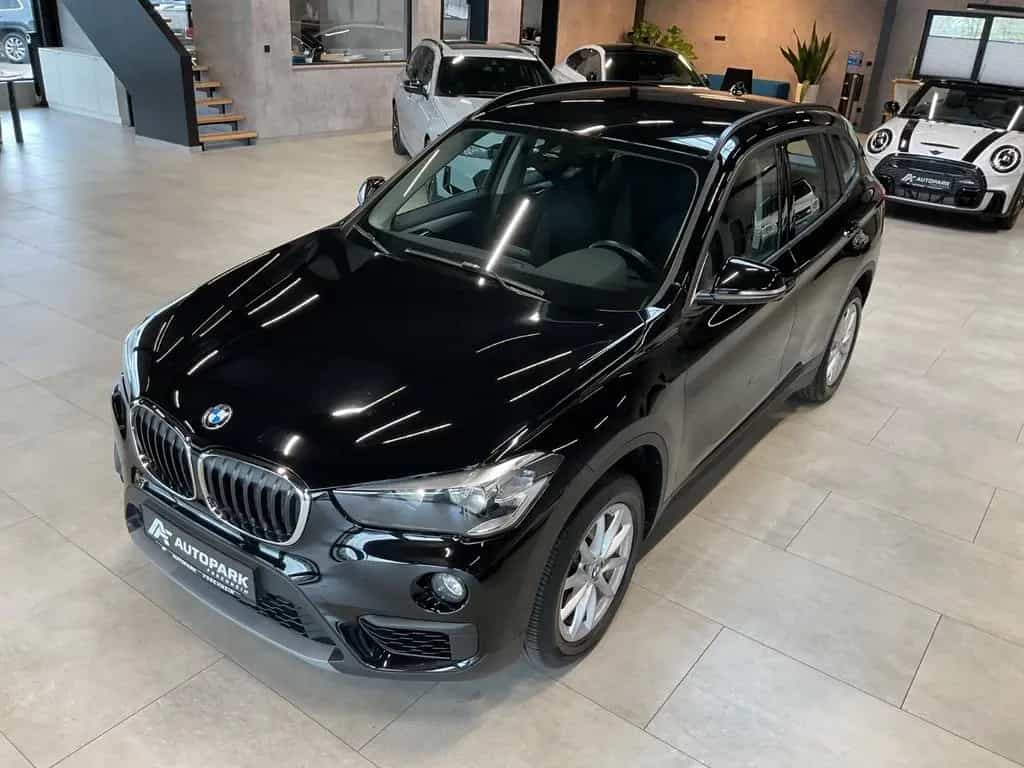 BMW X1 sDr. 18i Advantage AHK Navi BT Sitzh. PDC 17" 02/2019-photo-33
