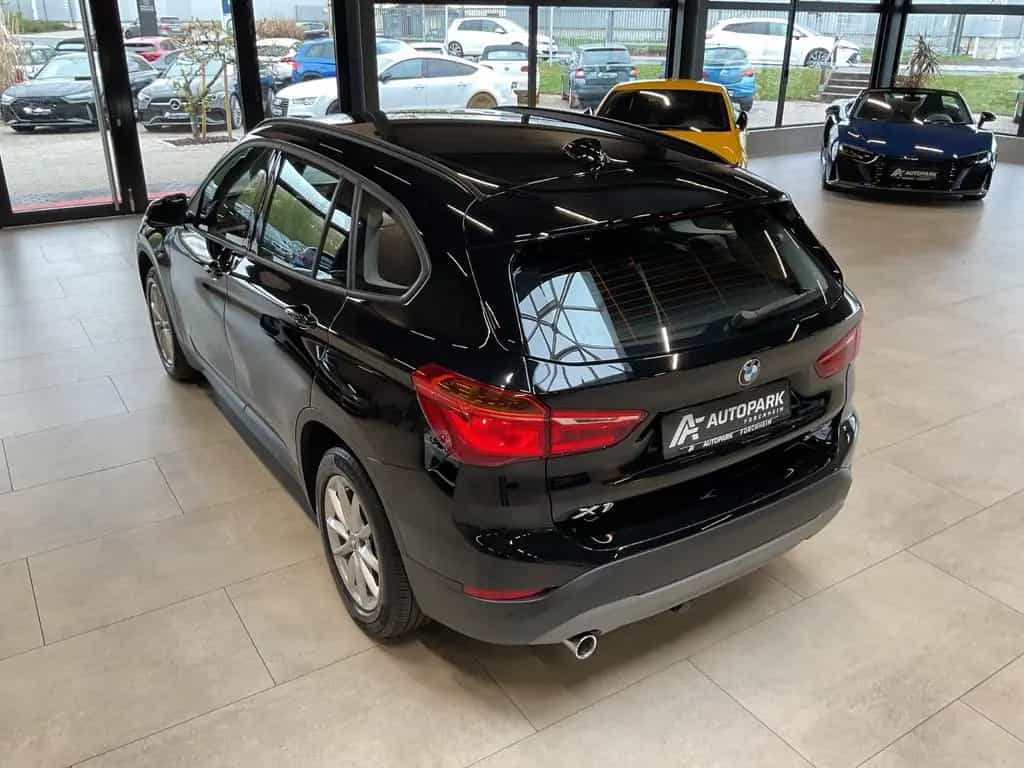 BMW X1 sDr. 18i Advantage AHK Navi BT Sitzh. PDC 17" 02/2019-photo-38