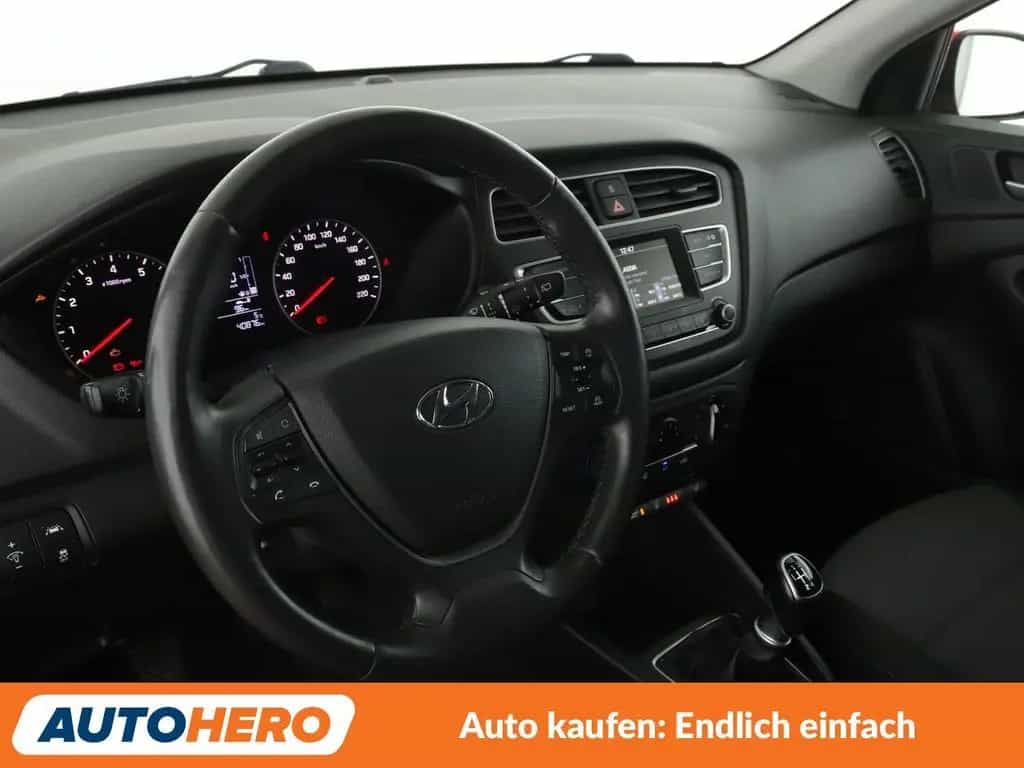 Hyundai i20 1.0 TGDI Trend *TEMP*PDC*SHZ*ALU*KLIMA*GARANTIE* 08/2020-photo-10