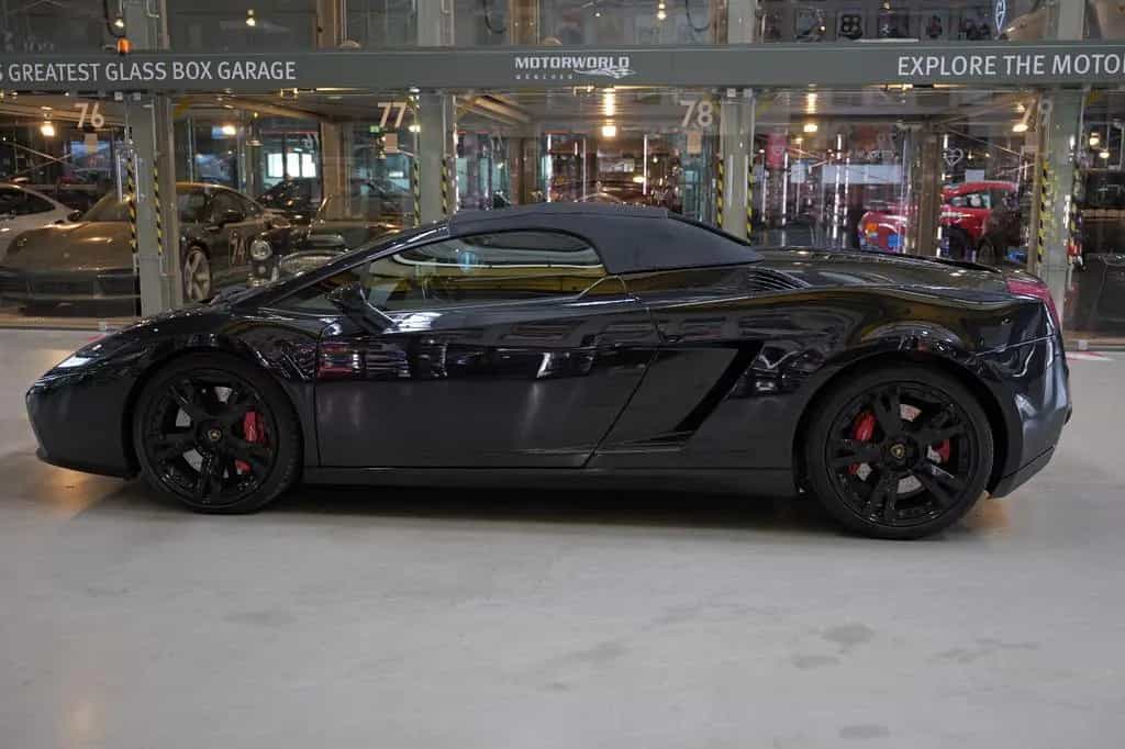 Lamborghini Spyder 5.0 V10*519PS *AWD*E-Gear*Akrapovic*Cam 06/2007-photo-4