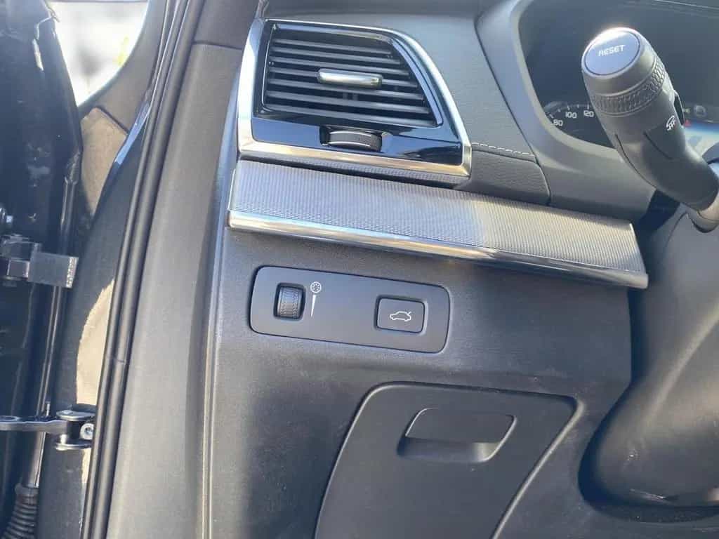 Volvo XC 90 R Design AWD Bluetooth Navi LED Klima 02/2021-photo-16