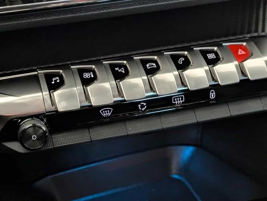 Peugeot 3008 Active Business AHK. NAVI. Kamera. Automati 02/2021-photo-32