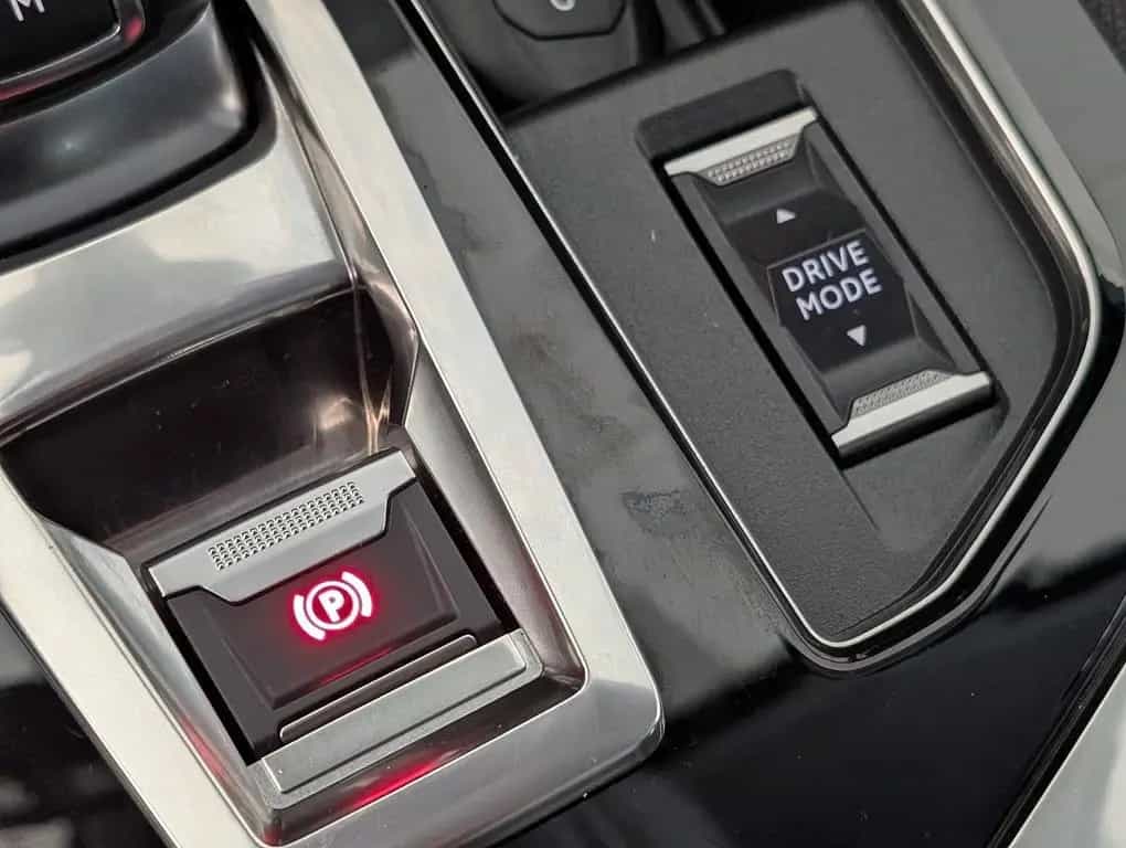 Peugeot 3008 Active Business AHK. NAVI. Kamera. Automati 02/2021-photo-35