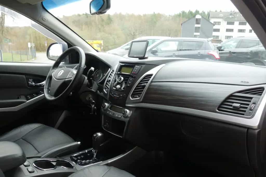 Ssangyong Korando Quartz 4x4.Leder.Automatik.Sitzheiz.AHK 11/2015-photo-9