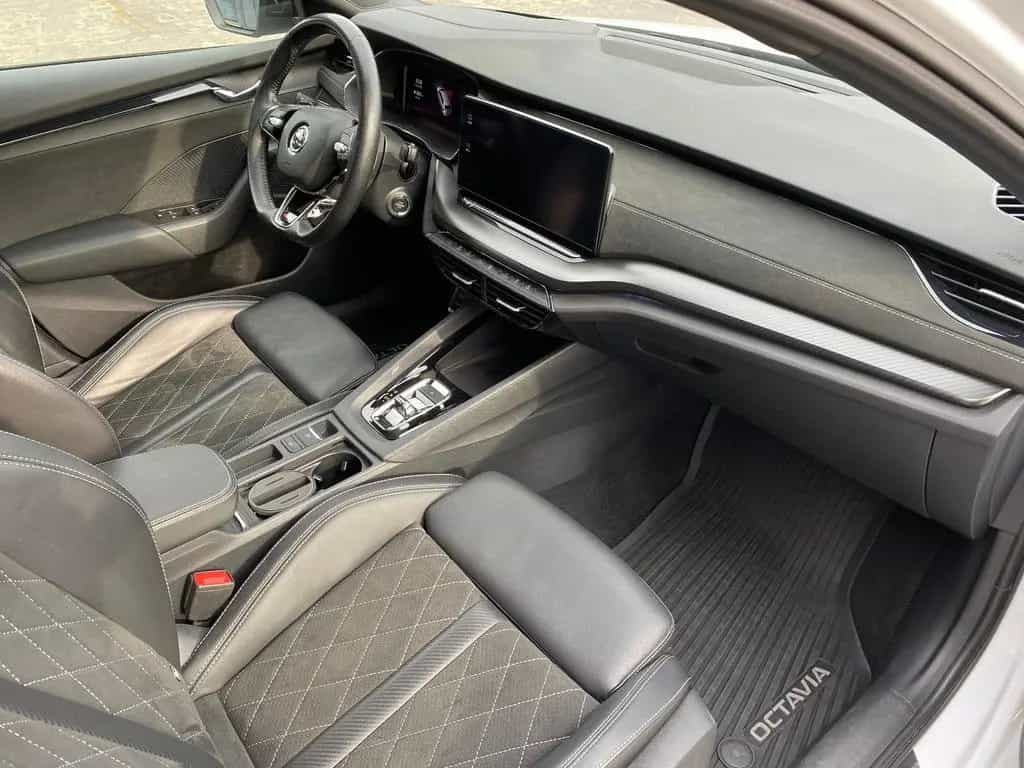 Skoda Octavia Combi 2.0 TSI RS PANO/ STH/ACC/NAV/PLA 09/2023-photo-22