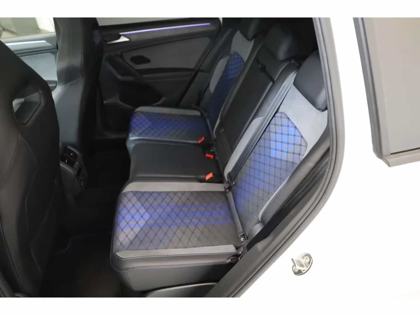 Volkswagen Tiguan 03/2024-photo-14