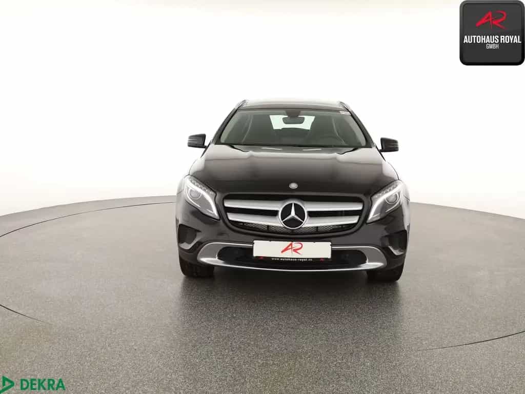 Mercedes-Benz GLA 180 URBAN PANORAMA,BI-XENON,NAVI,SPORTSITZE 07/2016-photo-7