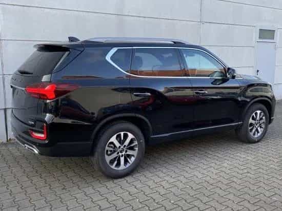 KGM Rexton 2,2 E-XDI 4WD 8AT Lux 7-Sitzer 3.5t AHL G null-photo-2