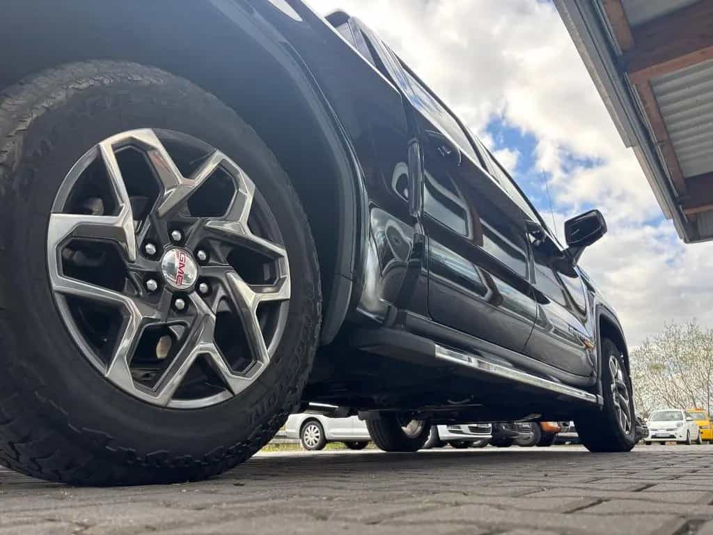 GMC Sierra 5.3 SLT Texas Edition Unfallfrei 1.Hand 01/2025-photo-31