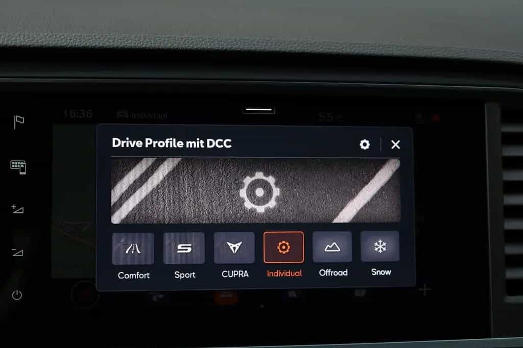 Cupra Ateca 2.0 TSI 4Drive/BEATS/360°/ACC/1 HAND/TOT/ 01/2023-photo-31