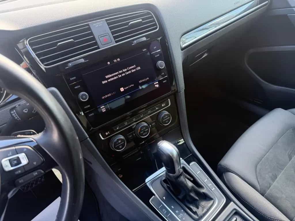 Volkswagen Golf VII V. Highline DSG*ACC*CAM*PDC*APPLE CAR* 02/2019-photo-10