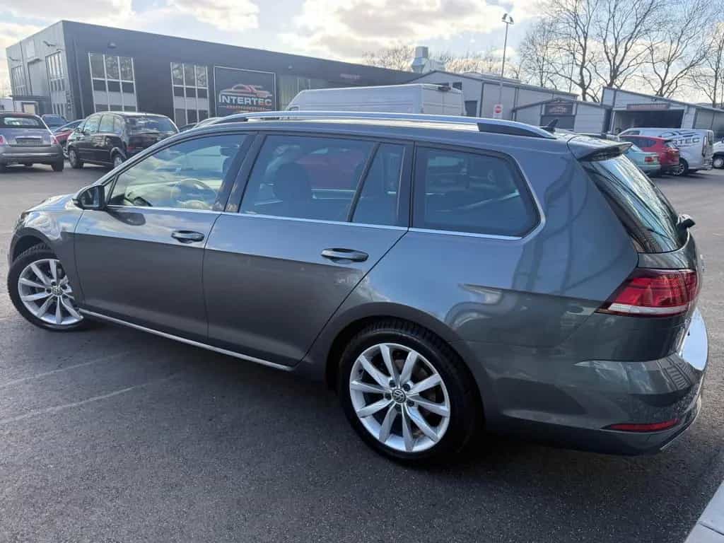 Volkswagen Golf VII V. Highline DSG*ACC*CAM*PDC*APPLE CAR* 02/2019-photo-2