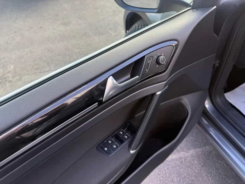 Volkswagen Golf VII V. Highline DSG*ACC*CAM*PDC*APPLE CAR* 02/2019-photo-7