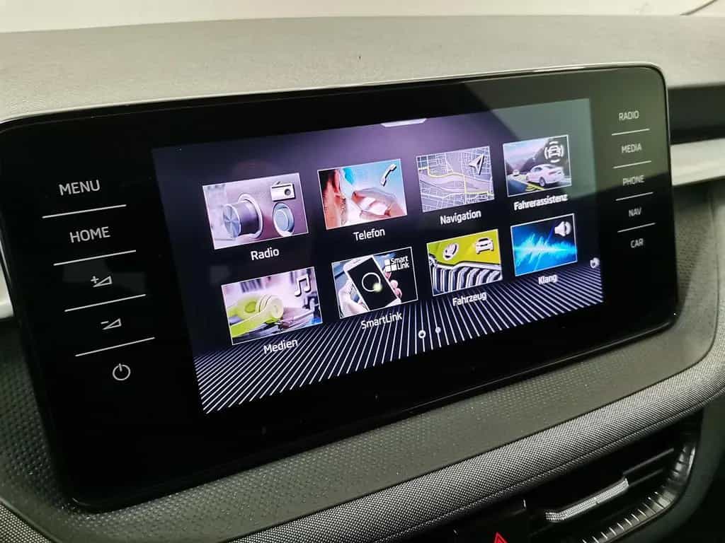 Skoda Fabia 1.0 TSI Ambition Tour Winter|LED|Navi|RFK 03/2024-photo-15