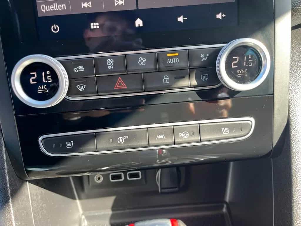 Renault Megane IV Grandtour 1,3 TCE R.S. Line Automatik 03/2021-photo-27