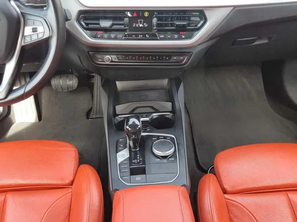 BMW 1 Series 118 i Advantage Automatik*LEDER*LED*ALU*PDC*SHZ* 09/2020-photo-11