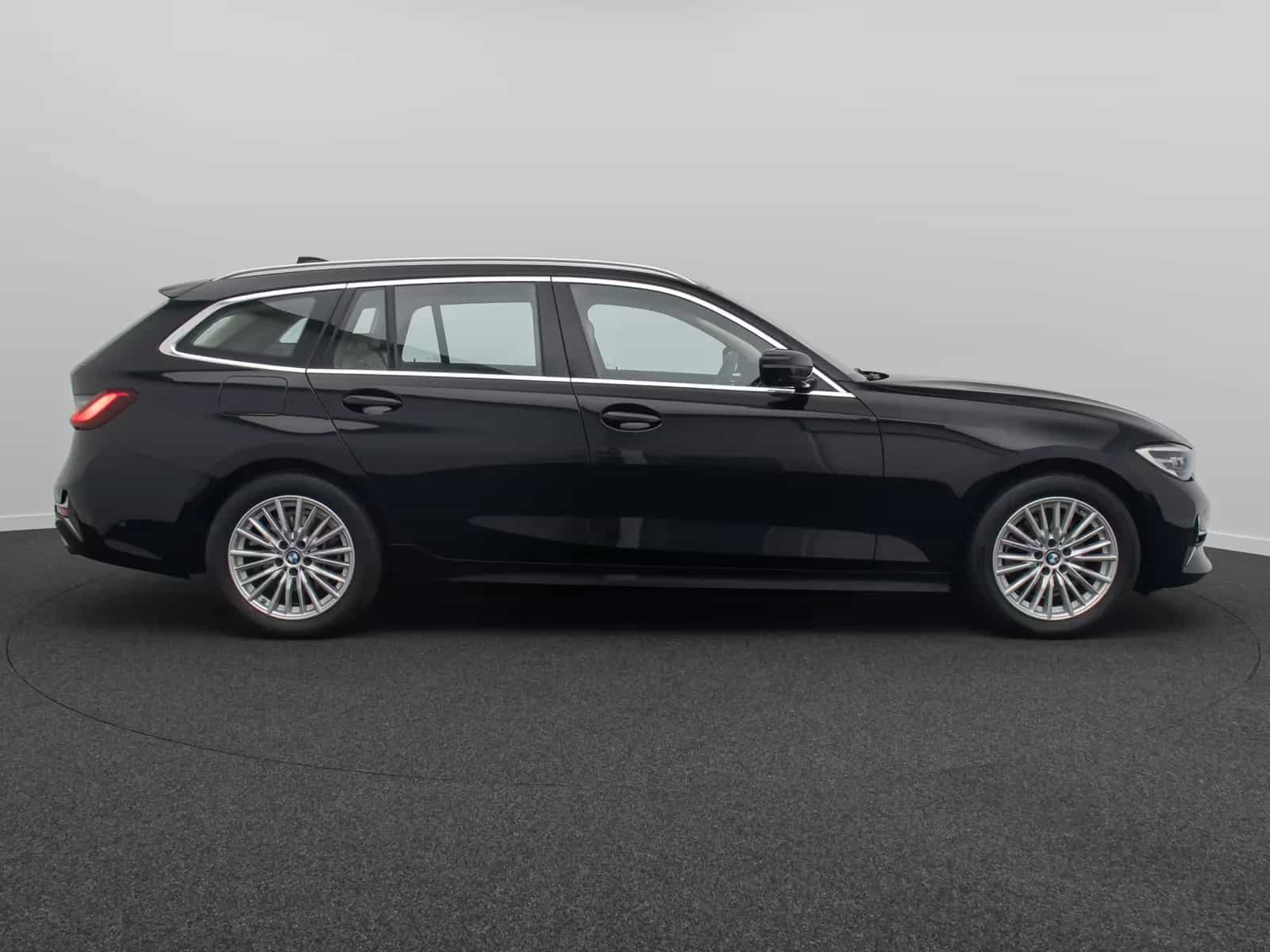 BMW 3 Series 320d Touring Advantage AHK DrAss ParkAss HiFi 02/2021-photo-4