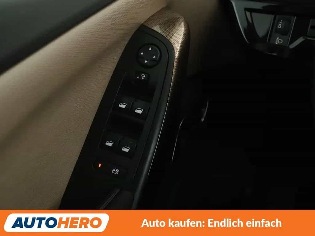 Citroën C4 Picasso 2.0 Blue-HDi Exclusive*NAVI*TEMPO*CAM 07/2015-photo-25