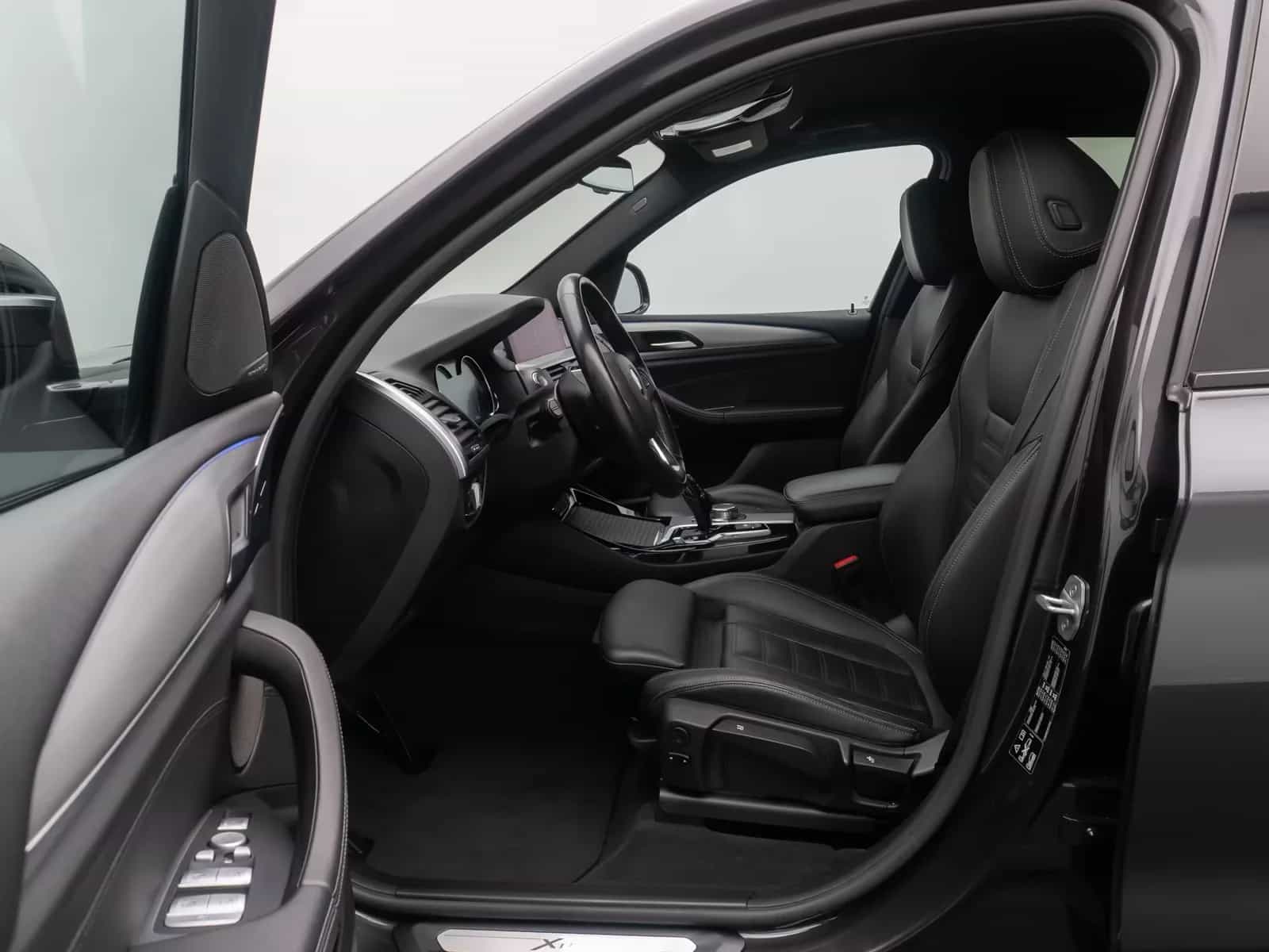 BMW X3 01/2019-photo-18