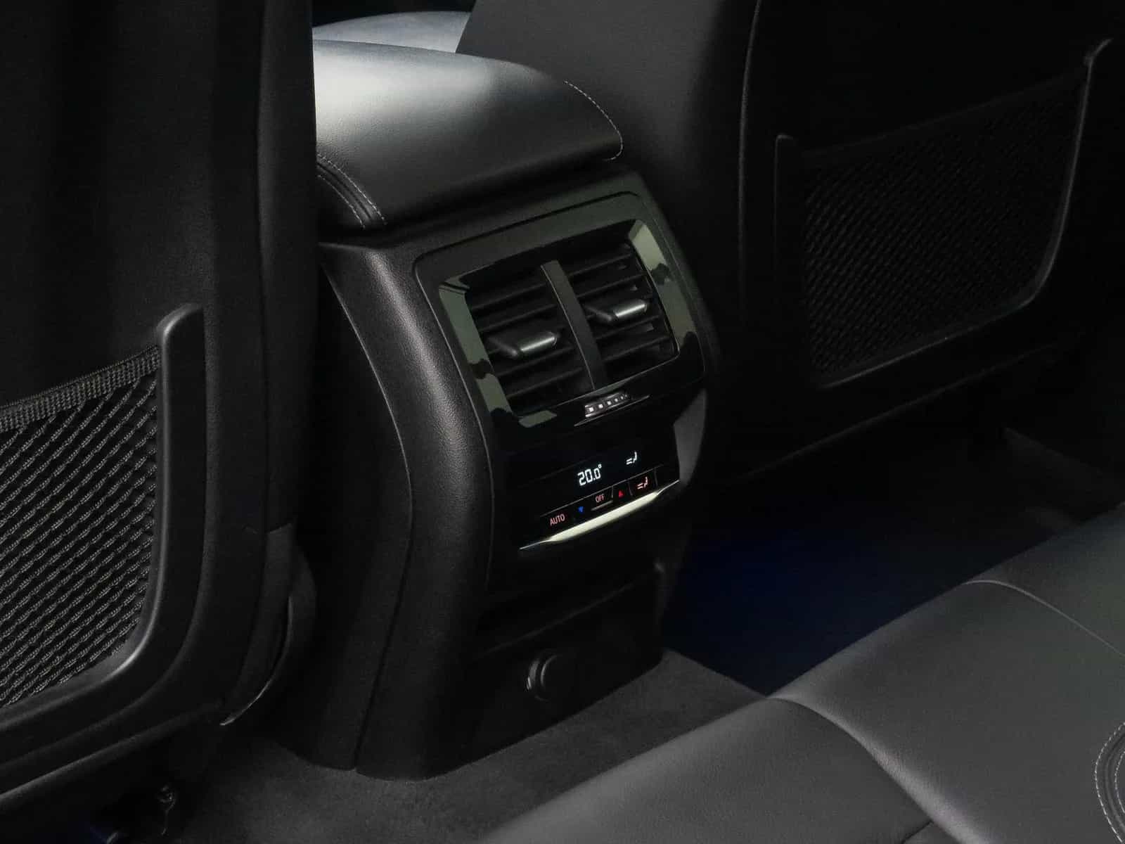 BMW X3 01/2019-photo-26