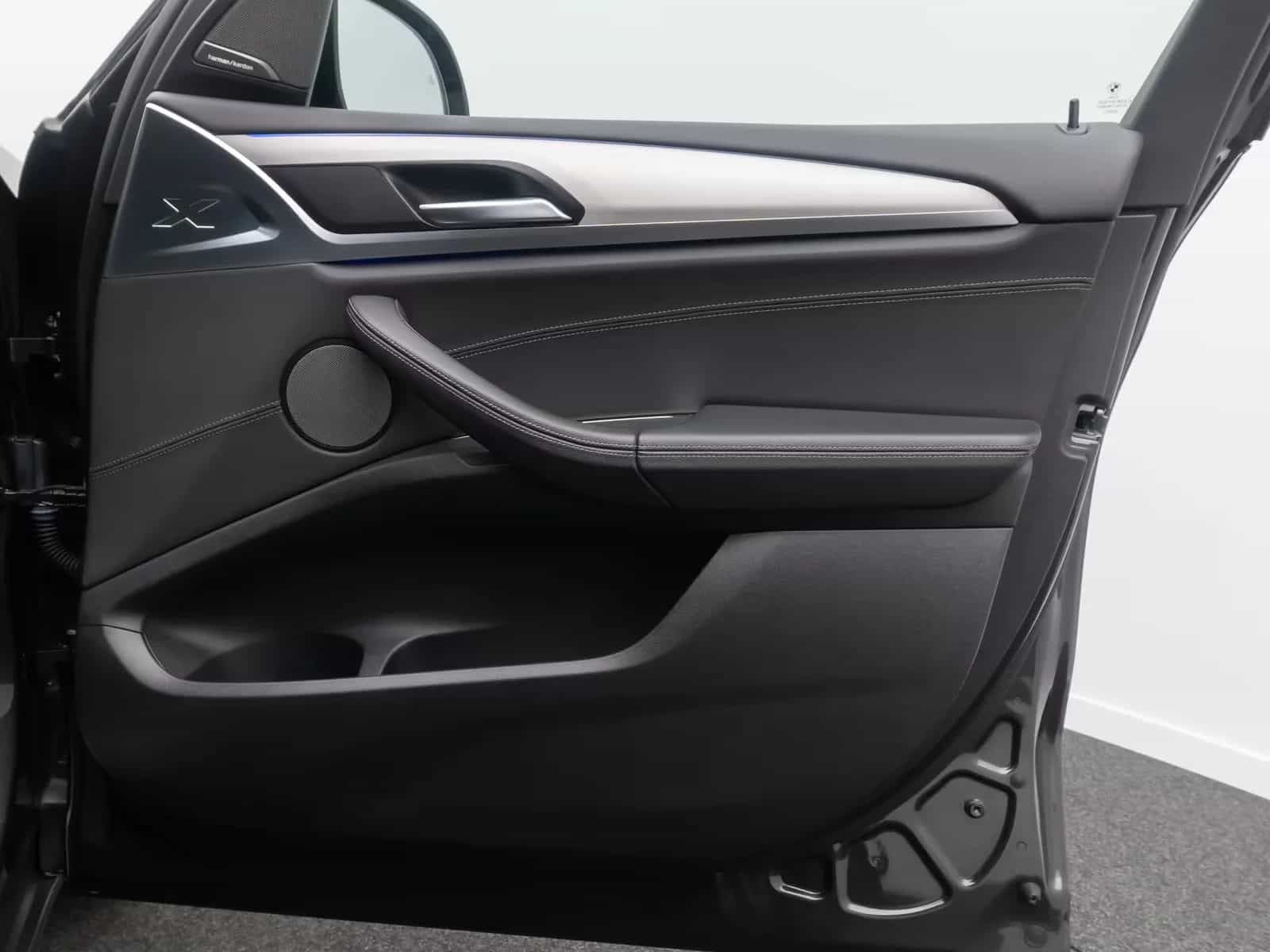 BMW X3 01/2019-photo-29