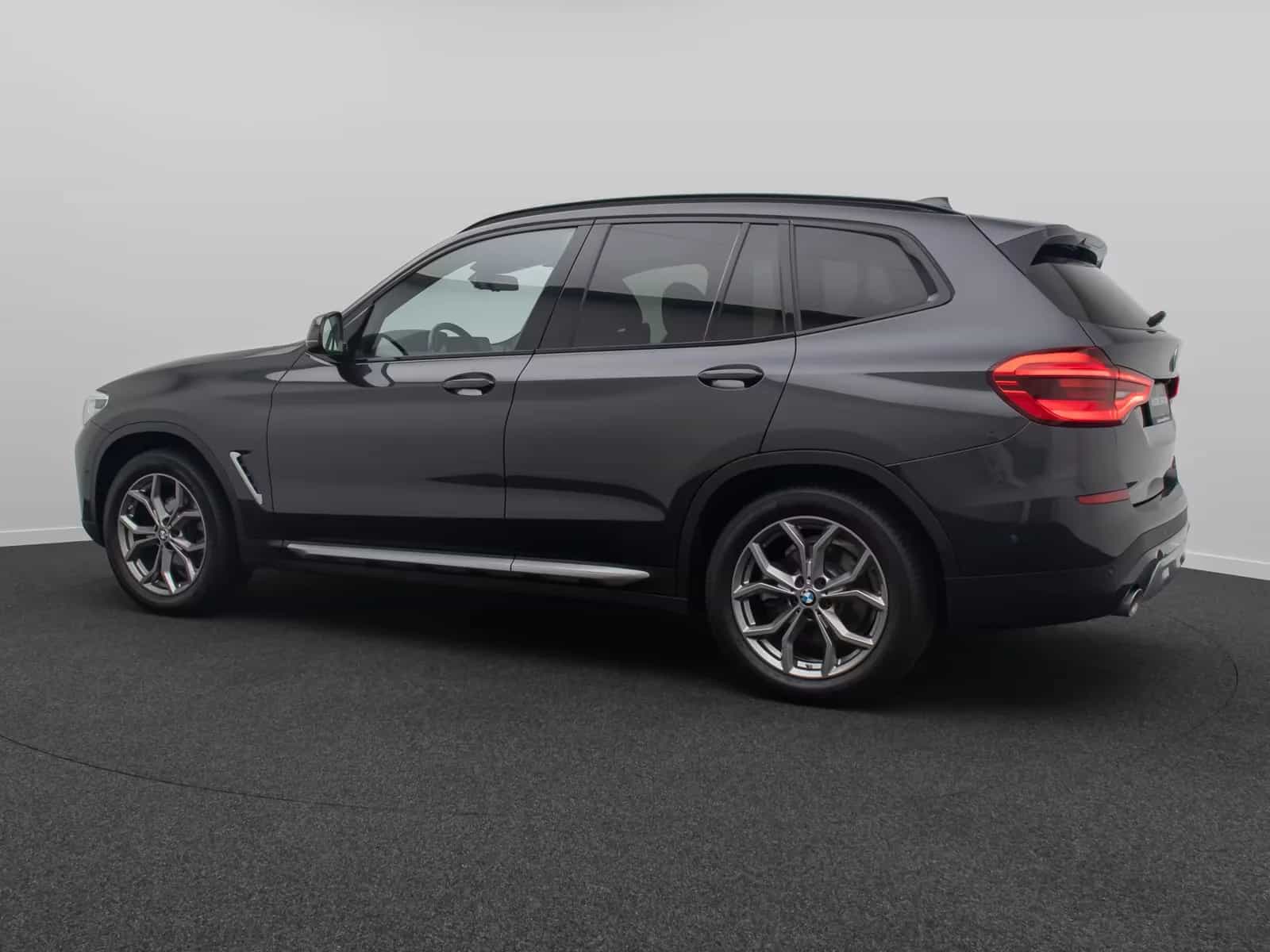 BMW X3 01/2019-photo-9
