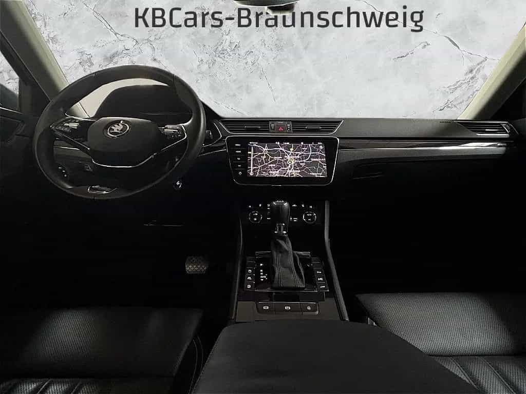 Skoda Superb Combi L&K 4x4*Navi*ViCo*AHK*Canton*Pano 02/2022-photo-11